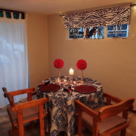 Burnham Road Suite Guest House Булавайо Екстериор снимка
